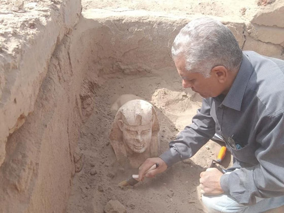 كتشاف تمثال لأبو الهول بـ كتشاف تمثال لأبو الهول بـ