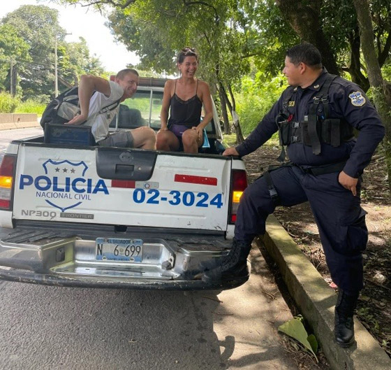 بريطانيان يسافران إلى 14 دولة بـ