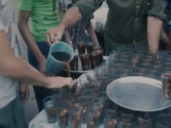 رمضان عام 1978.. لقطات نادرة من الشارع المصري تستعرض أجواء الشهر الفضيل (فيديو) صورة رقم 5