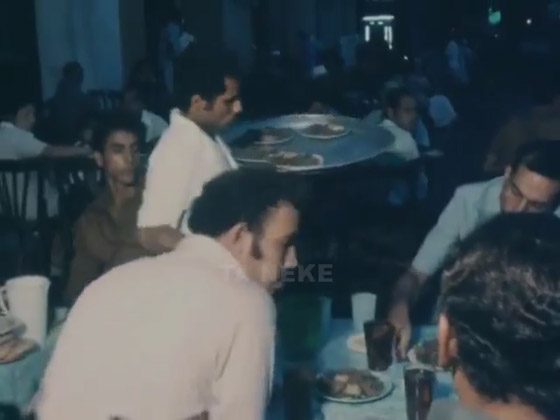 رمضان عام 1978.. لقطات نادرة من الشارع المصري تستعرض أجواء الشهر الفضيل (فيديو) صورة رقم 8