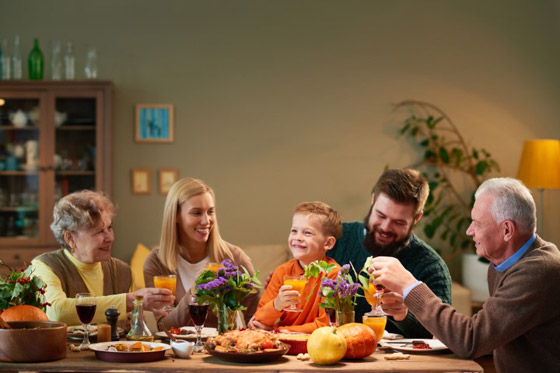 أغرب آداب الطعام المستحبة في بعض الدول رغم فظاظتها! صورة رقم 9