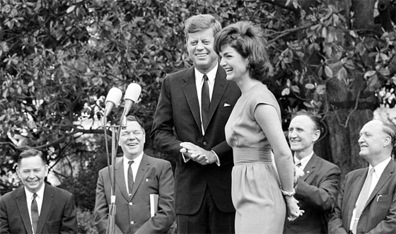 منزل جاكى وجون كينيدى فى واشنطن للبيع مقابل 2 مليون دولار صورة رقم 6