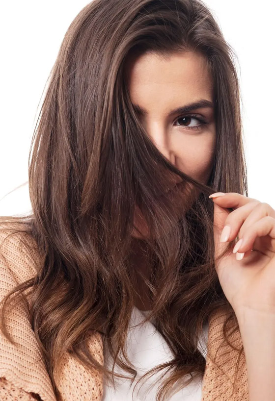 10 عادات تجميلية تسيء للبشرة والشعر أكثر مما تعتقدون صورة رقم 3
