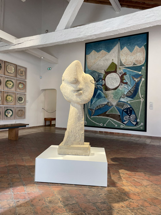 متحف بيكاسو في مدينة أنتيب الفرنسية يحيي ذكرى وفاته الخمسين صورة رقم 4