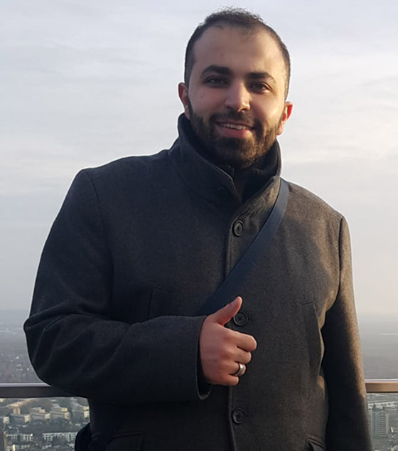 طبيب مصري بألمانيا يهاجم مديره العنصري ويجبره الاعتذار بعد وصفه شهر رمضان بـ اللعين! صورة رقم 7 طبيب مصري بألمانيا يهاجم مديره العنصري ويجبره الاعتذار بعد وصفه شهر رمضان بـ اللعين! صورة رقم 7