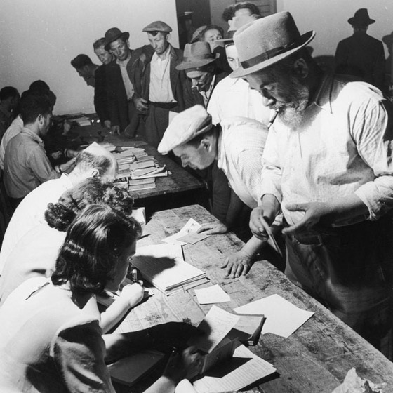 أشياء غريبة كانت محظورة على النساء في الماضي! صورة رقم 10