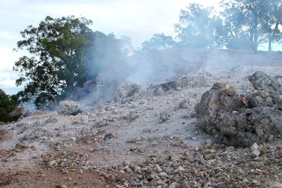 نيران طبيعية لم تنطفئ منذ اشتعالها حتى اليوم! صورة رقم 4