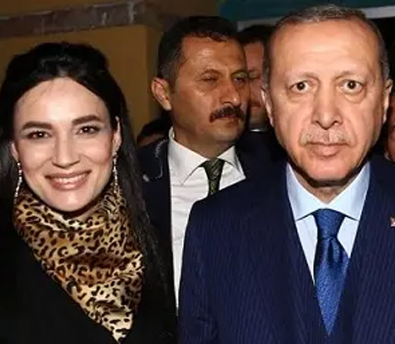 أسلحة أردوغان الانتخابية: ملكة جمال ولاعب كرة سابق وأصغر مرشحة صورة رقم 2 أسلحة أردوغان الانتخابية: ملكة جمال ولاعب كرة سابق وأصغر مرشحة صورة رقم 2