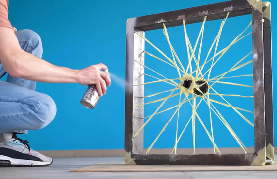 فيديو: ابتكار هو الأغرب في عالم الدراجات.. عجلات مربعة! صورة رقم 4