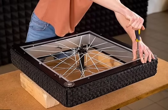 فيديو: ابتكار هو الأغرب في عالم الدراجات.. عجلات مربعة! صورة رقم 14