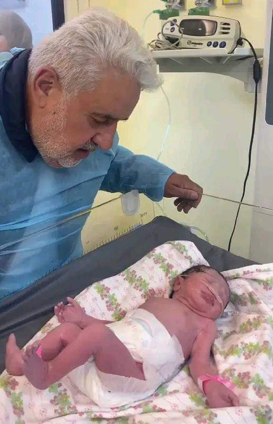 أردنية ترزق بمولودها الأول بعد زواج 27 عاما و15 عملية أطفال الأنابيب.. صور وفيديو صورة رقم 1 أردنية ترزق بمولودها الأول بعد زواج 27 عاما و15 عملية أطفال الأنابيب.. صور وفيديو صورة رقم 1