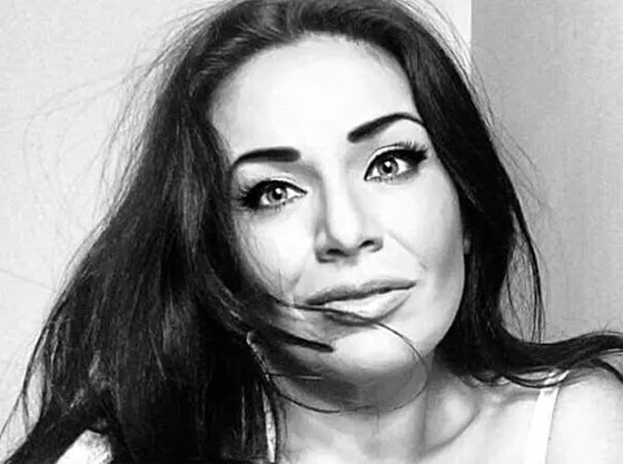 روسية حاولت قتل شبيهتها بقالب حلوى مسمم.. وهذا مصيرهما صورة رقم 8 روسية حاولت قتل شبيهتها بقالب حلوى مسمم.. وهذا مصيرهما صورة رقم 8