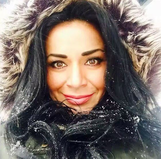 روسية حاولت قتل شبيهتها بقالب حلوى مسمم.. وهذا مصيرهما صورة رقم 10 روسية حاولت قتل شبيهتها بقالب حلوى مسمم.. وهذا مصيرهما صورة رقم 10