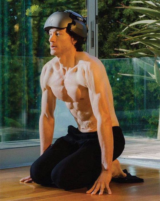 ملياردير أمريكي يتبادل بلازما الدم مع ابنه وأبيه السبعيني ليبدو بعمر 18 عاما! صورة رقم 13