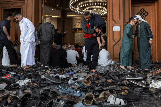 بالصور: الاحتفال بعيد الفطر حول العالم صورة رقم 9 بالصور: الاحتفال بعيد الفطر حول العالم صورة رقم 9