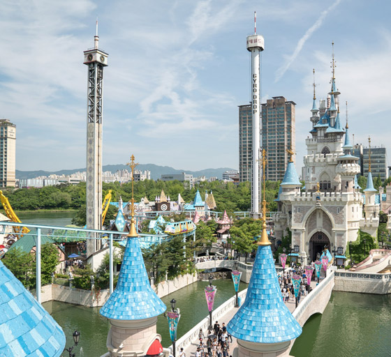 لعطلة مليئة بالمتعة والمرح.. إليكم أشهر وأجمل مدن الملاهي في العالم صورة رقم 6