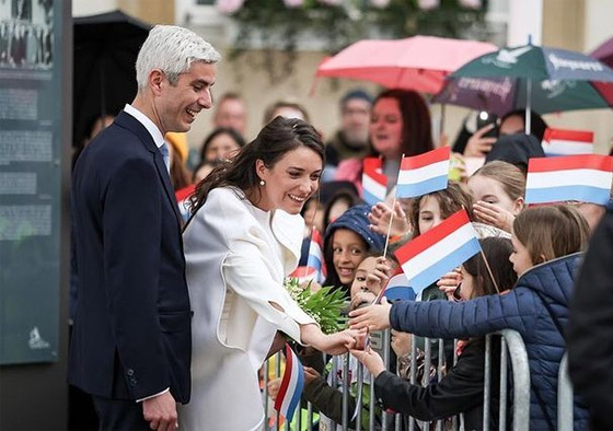 فيديو وصور: زواج الأميرة ألكسندرا أميرة لوكسمبورج من حبيب قلبها مدنيا صورة رقم 17 فيديو وصور: زواج الأميرة ألكسندرا أميرة لوكسمبورج من حبيب قلبها مدنيا صورة رقم 17