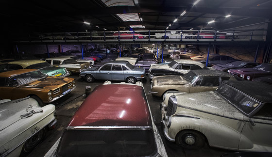 عرض سيارات كلاسيكية نادرة بمزاد بعد العثور على 230 مركبة مخبأة بهولندا صورة رقم 5