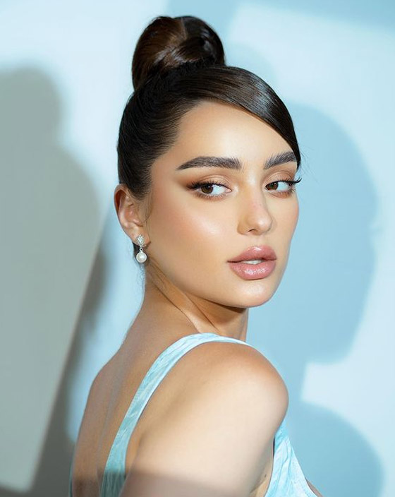 بالصور: إليكم تسريحات شعر مميزة وجميلة لصاحبات الشعر الطويل صورة رقم 3