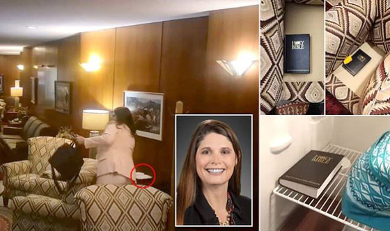 كاميرا للمراقبة تصور نائبة أمريكية تتصرف بطريقة عدائية مع الكتاب المقدس صورة رقم 1 كاميرا للمراقبة تصور نائبة أمريكية تتصرف بطريقة عدائية مع الكتاب المقدس صورة رقم 1