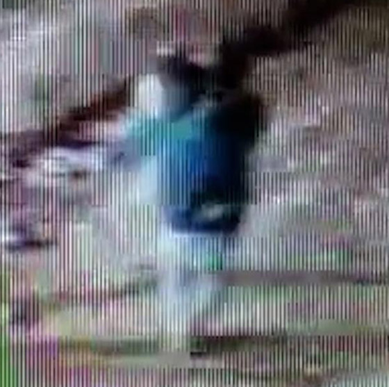 باعت طفلتها لشراء المخدرات.. كاميرا وثقت أخذ ابنة الـ3 أعوام وقتلها! صورة رقم 7 باعت طفلتها لشراء المخدرات.. كاميرا وثقت أخذ ابنة الـ3 أعوام وقتلها! صورة رقم 7