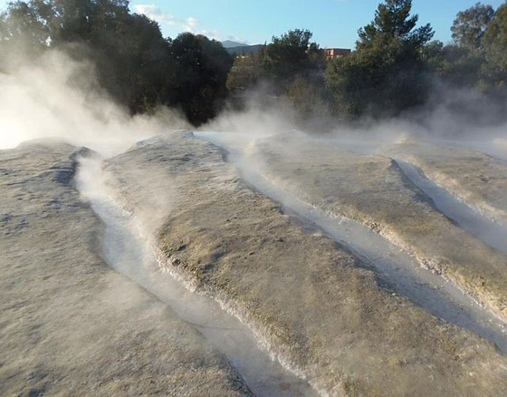 ثاني أسخن الينابيع الحارة في العالم.. 