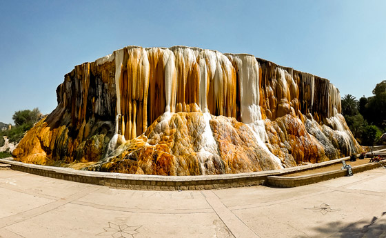 ثاني أسخن الينابيع الحارة في العالم.. 