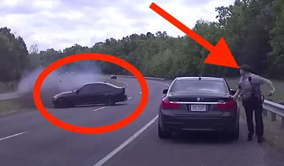 شرطي ينجو من الموت بأعجوبة بعد انحراف سيارة تسير بسرعة عالية! صورة رقم 1