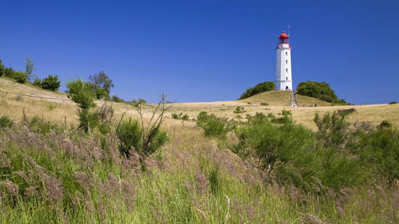 البحر والشمس والطبيعة.. جولة على 11 من أجمل شواطئ الأحلام بأوروبا صورة رقم 5 البحر والشمس والطبيعة.. جولة على 11 من أجمل شواطئ الأحلام بأوروبا صورة رقم 5