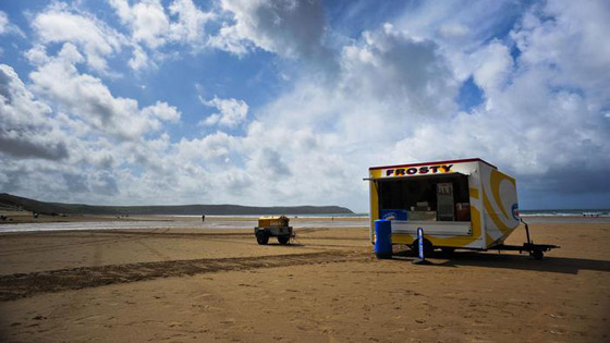 البحر والشمس والطبيعة.. جولة على 11 من أجمل شواطئ الأحلام بأوروبا صورة رقم 6 البحر والشمس والطبيعة.. جولة على 11 من أجمل شواطئ الأحلام بأوروبا صورة رقم 6