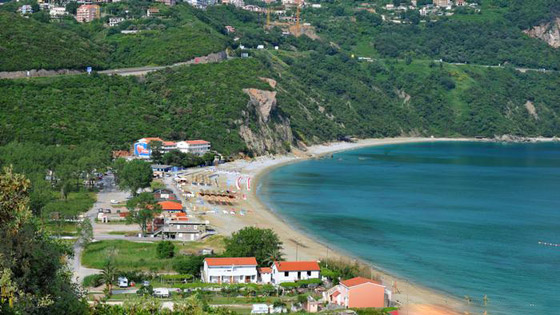 البحر والشمس والطبيعة.. جولة على 11 من أجمل شواطئ الأحلام بأوروبا صورة رقم 9 البحر والشمس والطبيعة.. جولة على 11 من أجمل شواطئ الأحلام بأوروبا صورة رقم 9