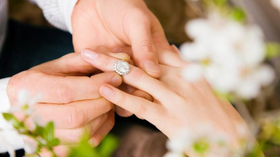 علامات حمراء.. عليكِ الحذر منها بفترة الخطوبة صورة رقم 6
