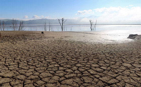 بحيرات العالم تقلصت بالسنوات الأخيرة.. والمناطق القاحلة ستزداد جفافا صورة رقم 1