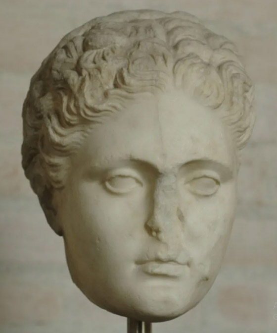 تماثيل بلا أنوف أو ذراعين! لماذا كانت التماثيل القديمة بلا أطراف؟ صورة رقم 2