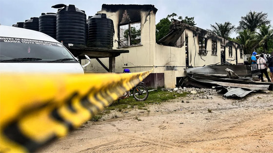 طالبة غضبت من مصادرة هاتفها.. فأضرمت حريقا قتل 19 من زملائها! صورة رقم 3