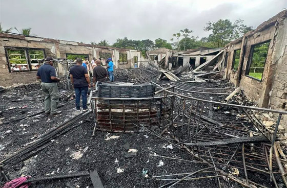 طالبة غضبت من مصادرة هاتفها.. فأضرمت حريقا قتل 19 من زملائها! صورة رقم 5