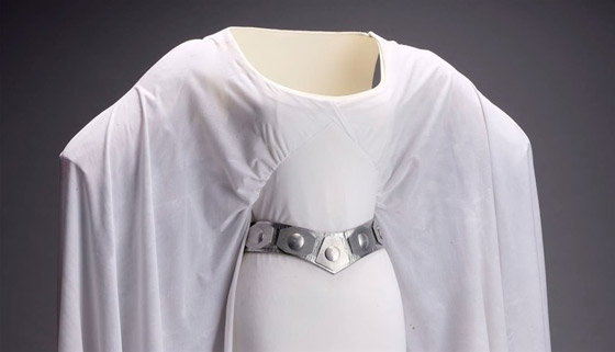 عرض فستان الأميرة ليا من 