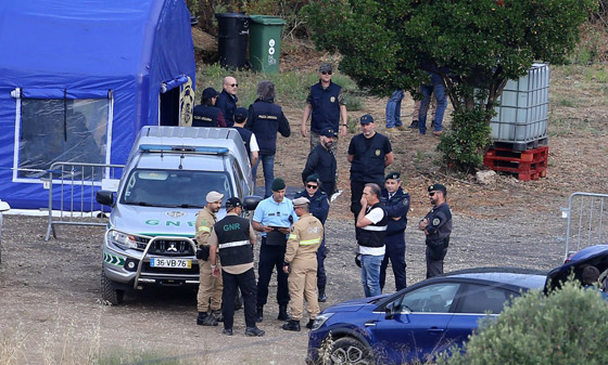 شرطة 3 دول تنبش الأرض بالبرتغال بحثا عن رفات أشهر طفلة مختفية صورة رقم 14