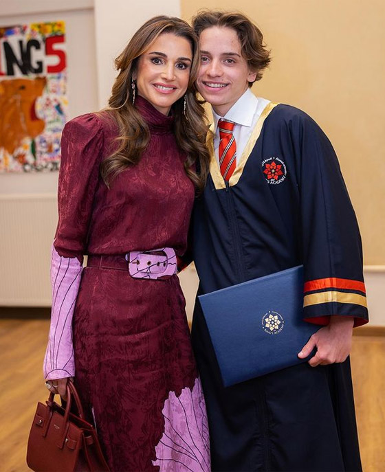 أفراح العائلة الملكية الأردنية تتوالى مع تخرج الأمير الصغير هاشم.. صور صورة رقم 10