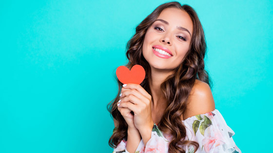 في ليلة العمر.. توهجي بهذه الماسكات الطبيعية صورة رقم 1