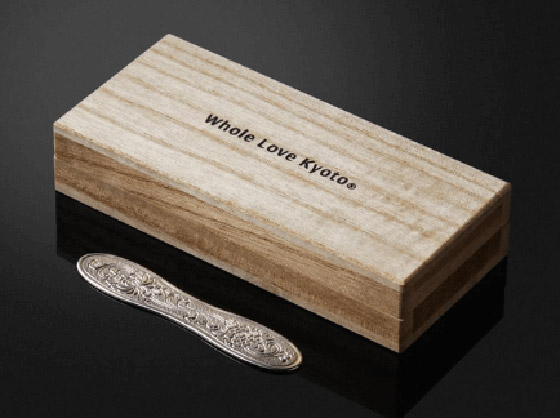 هذا ما تُصنع منه أغلى المثلجات في العالم.. بسعر 6 آلاف دولار صورة رقم 7