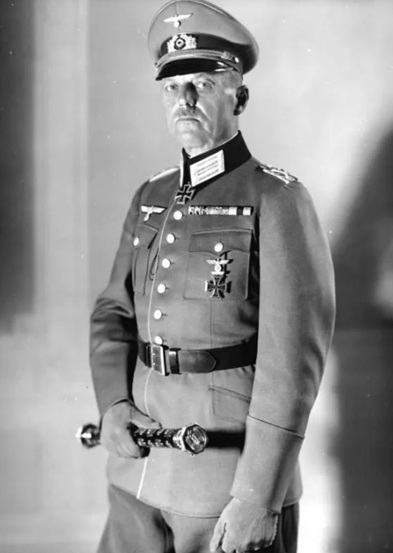 بسبب نومه لمنتصف النهار.. خسر هتلر الحرب العالمية صورة رقم 2