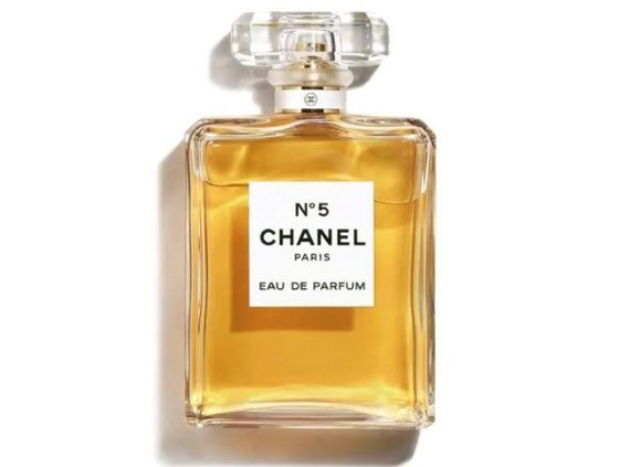 عطور نسائية قديمة شكلت نقلة نوعية في عالم العطور صورة رقم 1 عطور نسائية قديمة شكلت نقلة نوعية في عالم العطور صورة رقم 1
