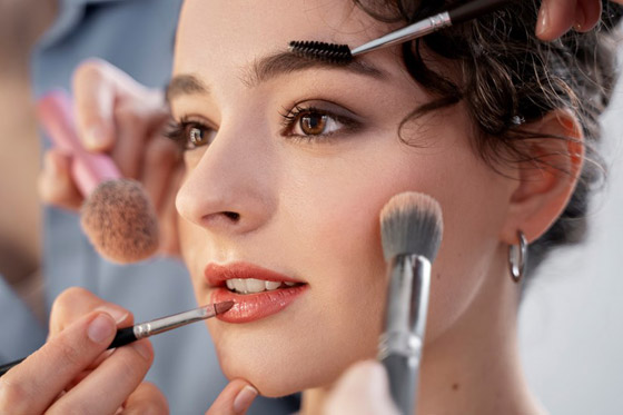 8 أشياء تفسد مكياجك.. ابتعدي عنها صورة رقم 1