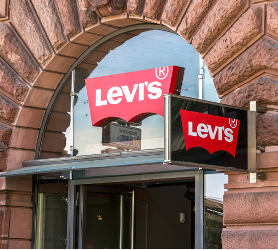 من بينها عوامل نفسية.. لماذا تختار العلامات التجارية الأحمر لوناً لشعاراتها؟ صورة رقم 4