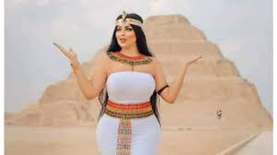 مصر.. إحالة عارضة أزياء الفراعنة إلى محاكمة جديدة بتهمة خدش الحياء صورة رقم 1 مصر.. إحالة عارضة أزياء الفراعنة إلى محاكمة جديدة بتهمة خدش الحياء صورة رقم 1