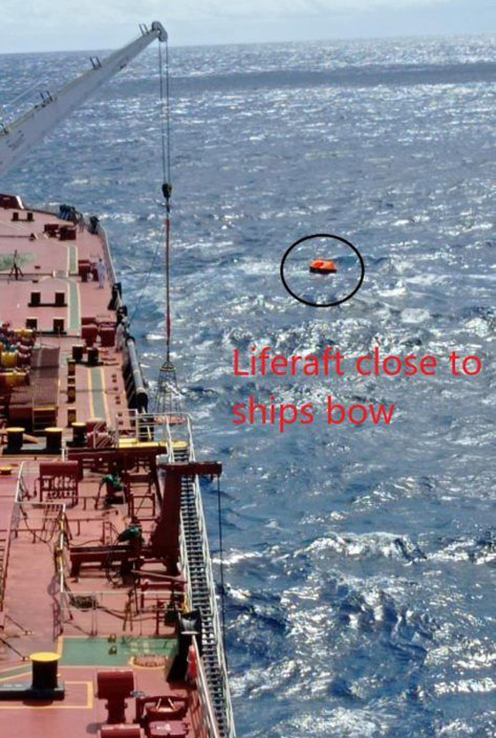 ضاع بالبحر 33 يوما حتى ظنوه ميتا! إنقاذ أمريكي كان يلف العالم بقاربه صورة رقم 7 ضاع بالبحر 33 يوما حتى ظنوه ميتا! إنقاذ أمريكي كان يلف العالم بقاربه صورة رقم 7