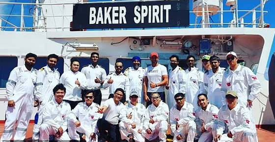 ضاع بالبحر 33 يوما حتى ظنوه ميتا! إنقاذ أمريكي كان يلف العالم بقاربه صورة رقم 15 ضاع بالبحر 33 يوما حتى ظنوه ميتا! إنقاذ أمريكي كان يلف العالم بقاربه صورة رقم 15