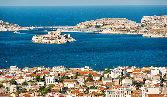 مقاطعة فرنسية غنية بالتاريخ والمناظر الطبيعية.. 