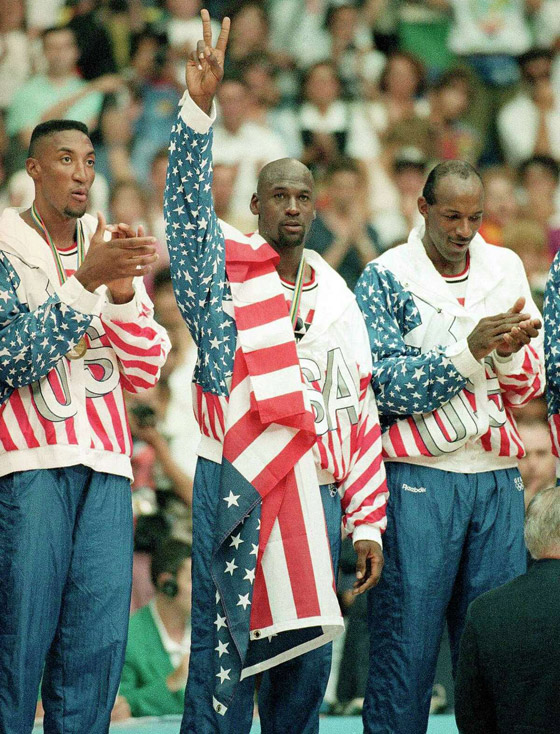 بيع سترة مايكل جوردان 